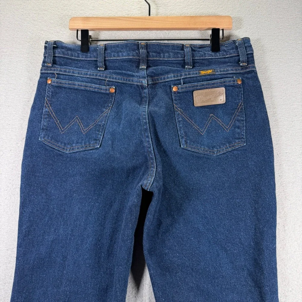 Wrangler Mens Dark Wash Straight Leg Jeans 36x30 Distressed‎ Details Y2K
